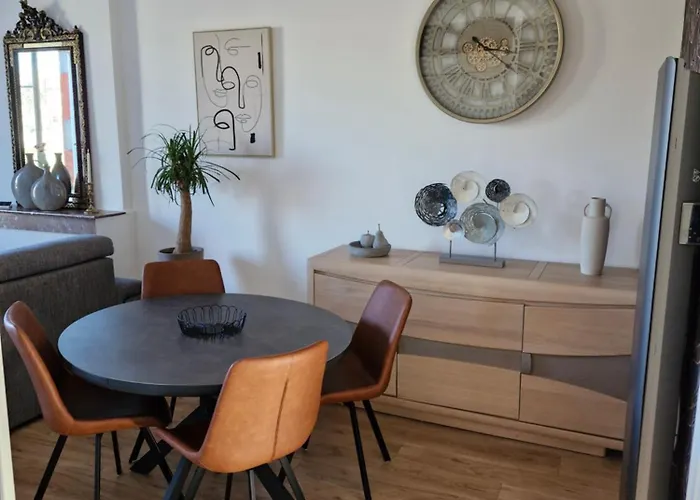 Cosy, Quartier Calme Апартаменты *